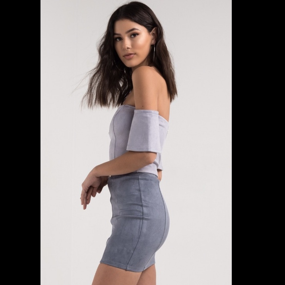 ° H&M Suede Blue Skirt °